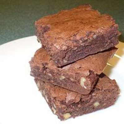 Linda's Awesome Brownies - RecipeNode.com