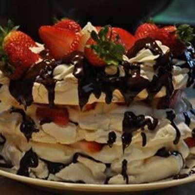 Meringue Cake with Whipped Cream and Raspberries - RecipeNode.com