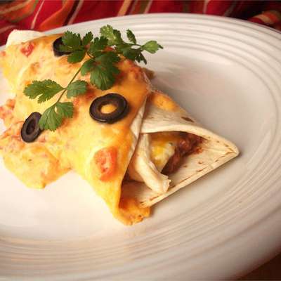 Mild Cheesy Chicken Enchiladas - RecipeNode.com