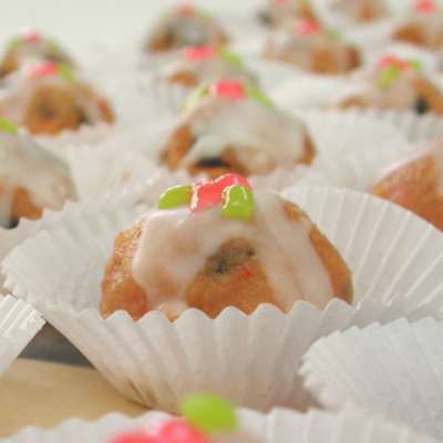 Mini Christmas Fruit Puddings - RecipeNode.com