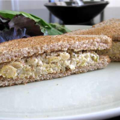 Mock Tuna Salad (Chickpea Salad) - RecipeNode.com