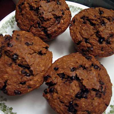 Molasses Oatmeal Chocolate Chip Muffins - RecipeNode.com