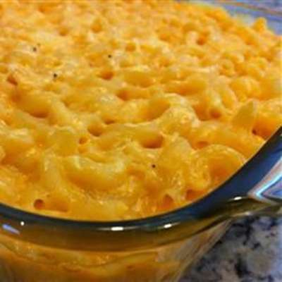 Mom's Favorite Baked Mac and Cheese - RecipeNode.com
