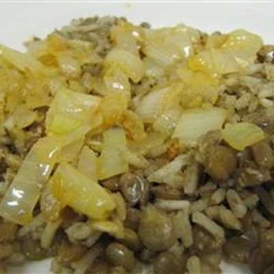 Mujaddara Arabic Lentil Rice - RecipeNode.com