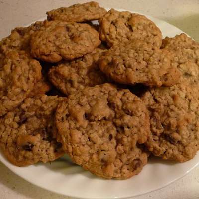 Oatmeal Chocolate Chip Cookies II - RecipeNode.com