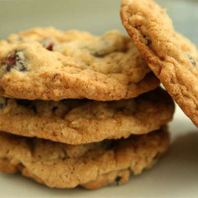 Oatmeal Craisin Cookies - RecipeNode.com