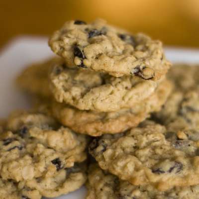 Oatmeal Raisin Cookies - RecipeNode.com