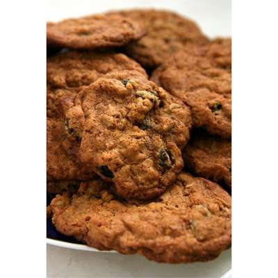 Oatmeal Raisin Cookies VI - RecipeNode.com