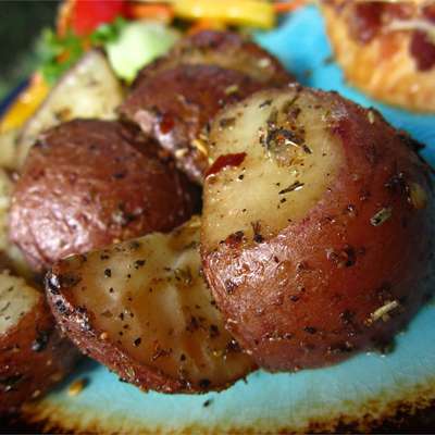 Oven Roasted Red Potatoes - RecipeNode.com
