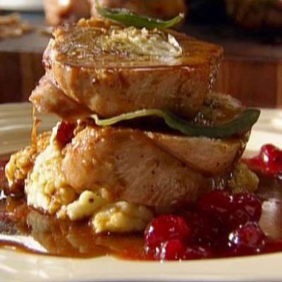 Oven-roasted Turkey Breast with Leeks and Cornbread Stuffing - RecipeNode.com