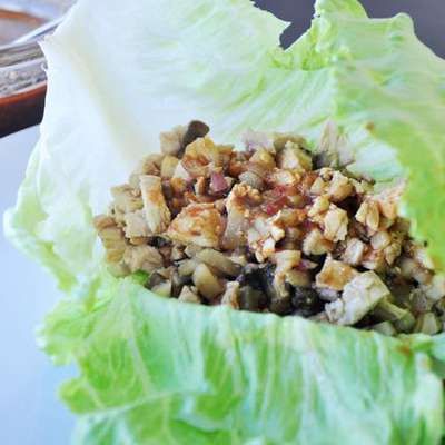 P. F. Chang's Chicken Lettuce Wraps - RecipeNode.com