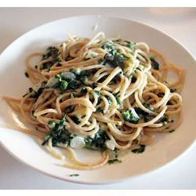 Pasta With Spinach Sauce - RecipeNode.com