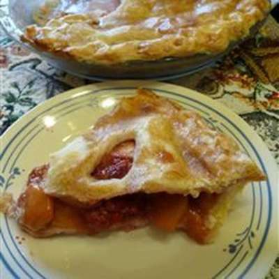 Peach-a-Berry Pie - RecipeNode.com