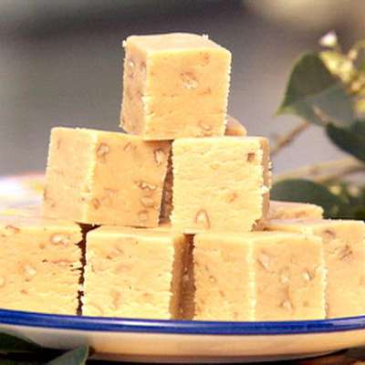 Peanut Butter Cheese Fudge - RecipeNode.com