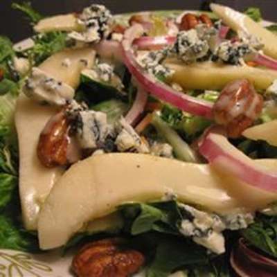 Pear and Blue Cheese Salad - RecipeNode.com