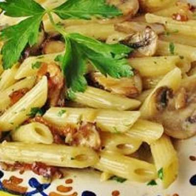 Penne with Pancetta and Mushrooms - RecipeNode.com