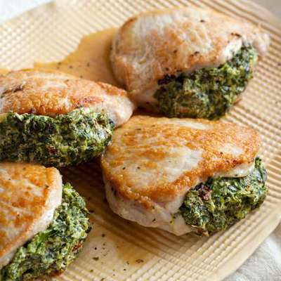 Pork Chops Stuffed with Sun-Dried Tomatoes and Spinach - RecipeNode.com