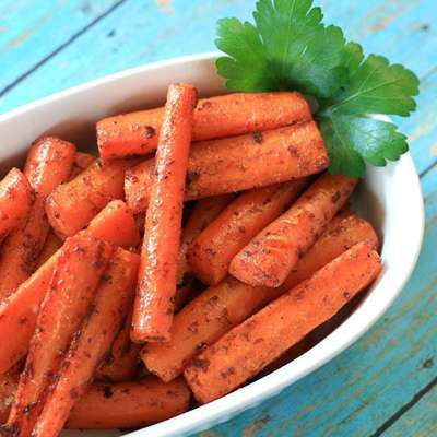 Quick and Easy Baked Carrots - RecipeNode.com