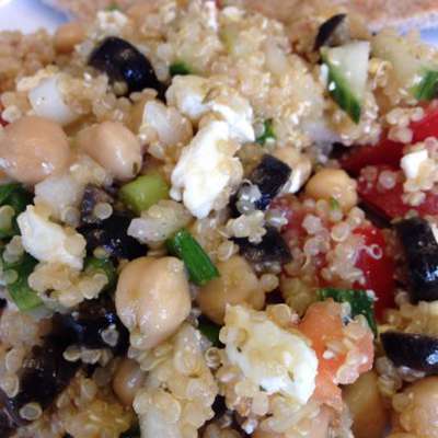 Quinoa Greek Salad - RecipeNode.com