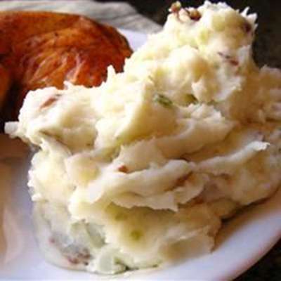 Red Garlic Mashed Potatoes - RecipeNode.com