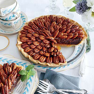 Salted Caramel-Chocolate Pecan Pie - RecipeNode.com