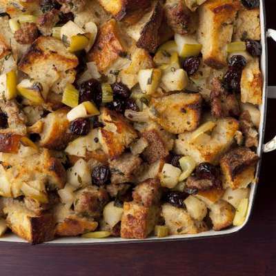 Sausage and Herb Stuffing - RecipeNode.com