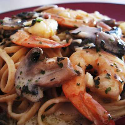 Shrimp and Mushroom Linguini with Creamy Cheese Herb Sauce - RecipeNode.com