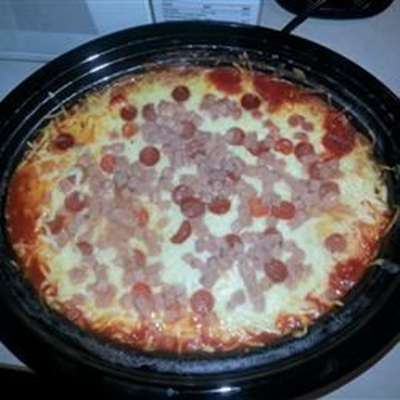 Slow Cooker Pizza - RecipeNode.com
