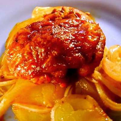 Smoked Paprika Chicken Thighs with Potato and Onion - RecipeNode.com