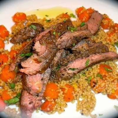 Spice-Rubbed Steak With Carrots and Couscous - RecipeNode.com