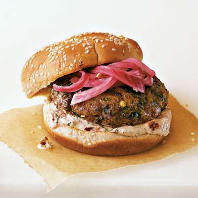 Spicy Poblano Burgers with Pickled Red Onions and Chipotle Cream - RecipeNode.com