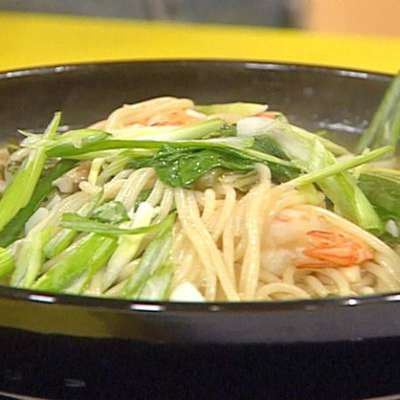 Spicy Shrimp and Bok Choy Noodle Bowl - RecipeNode.com