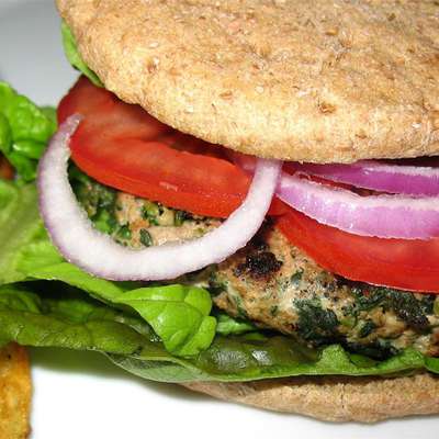 Spinach and Feta Turkey Burgers - RecipeNode.com
