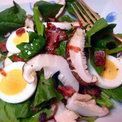 Spinach and Mushroom Salad - RecipeNode.com
