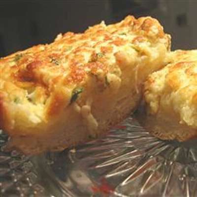 Stef's Super Cheesy Garlic Bread - RecipeNode.com