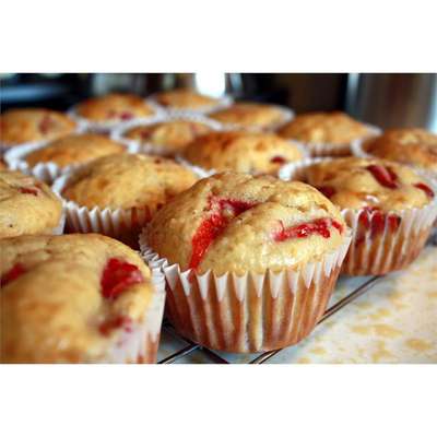 Strawberry Lemon Muffins - RecipeNode.com