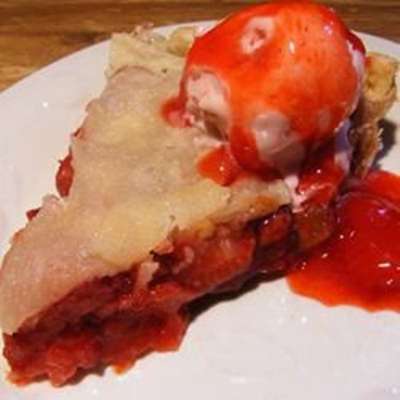 Strawberry Rhubarb Pie III - RecipeNode.com