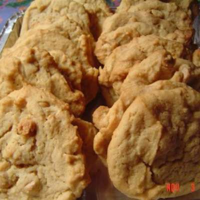 The Last Peanut Butter Cookies Recipe You'll Ever Try - RecipeNode.com