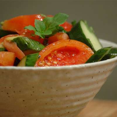 Tomato Cucumber Salad with Mint - RecipeNode.com