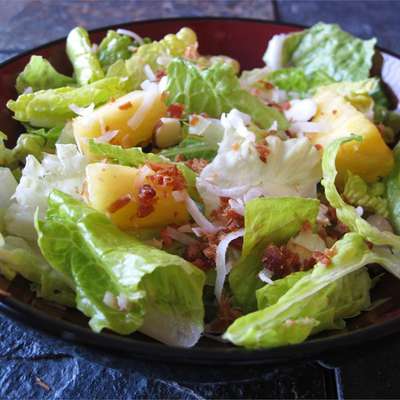 Tropical Salad with Pineapple Vinaigrette - RecipeNode.com