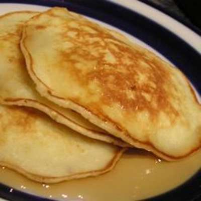 Veronica's Apple Pancakes - RecipeNode.com