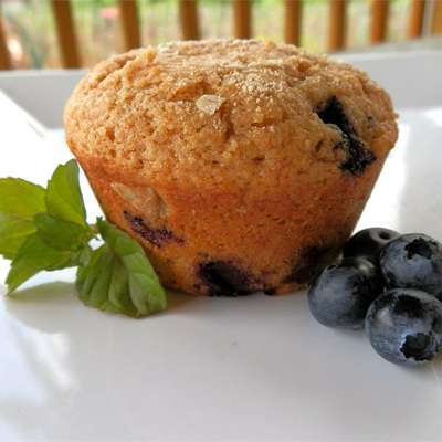 Whole Wheat Blueberry Muffins - RecipeNode.com